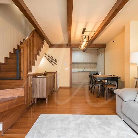 Casa Artiga De Lin By Seamount Rentals Les Bordes Εξωτερικό φωτογραφία