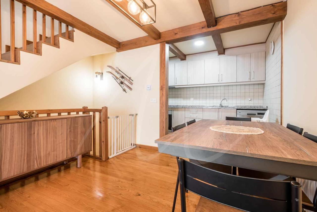 Casa Artiga De Lin By Seamount Rentals Les Bordes Εξωτερικό φωτογραφία