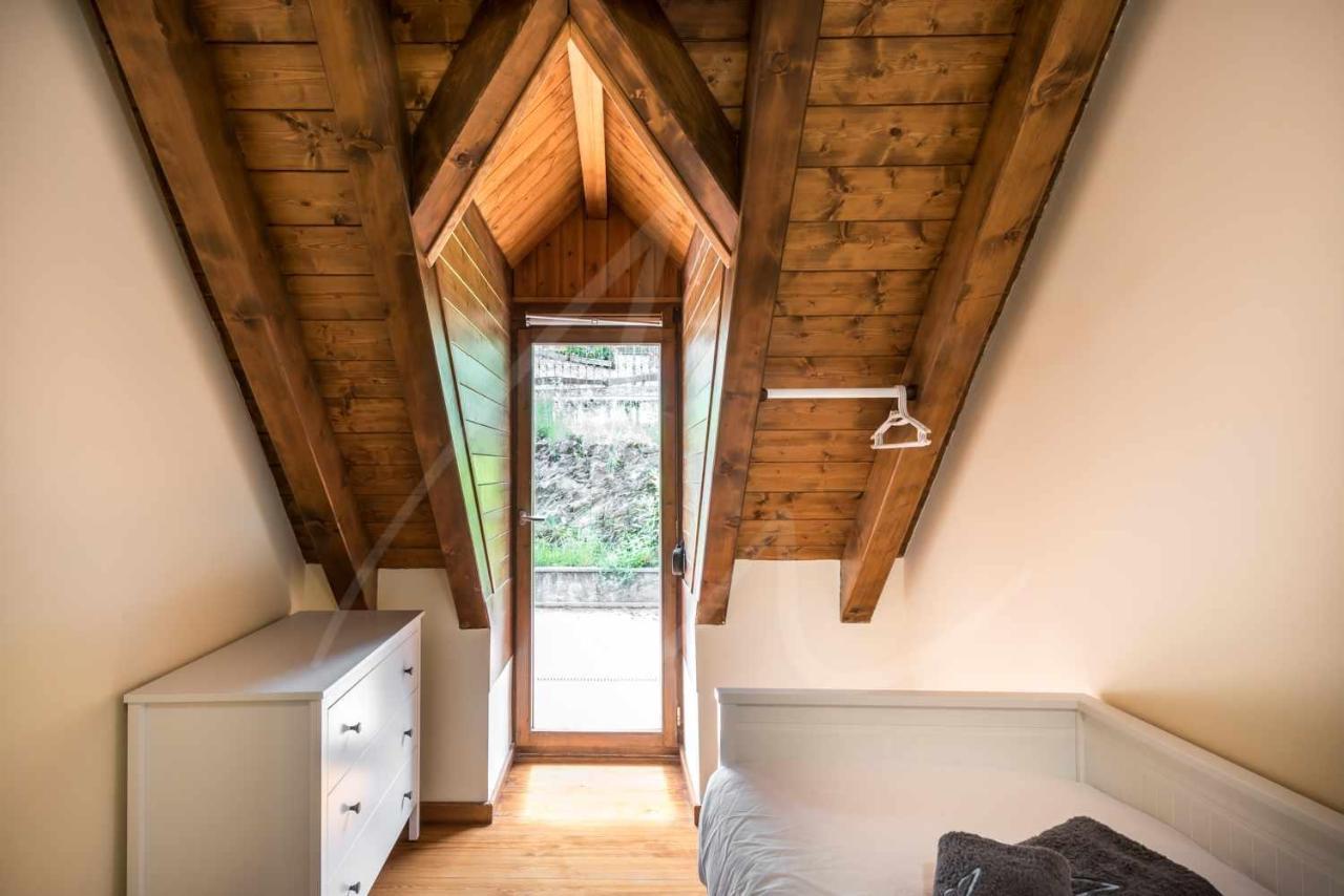 Casa Artiga De Lin By Seamount Rentals Les Bordes Εξωτερικό φωτογραφία